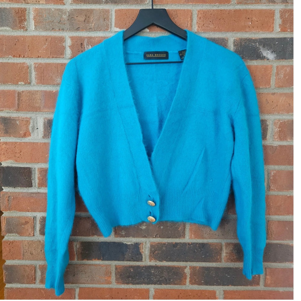 DANA BROOKE | Vintage Angora Blend Cropped Cardigan Sweater Blue Cozy Casual